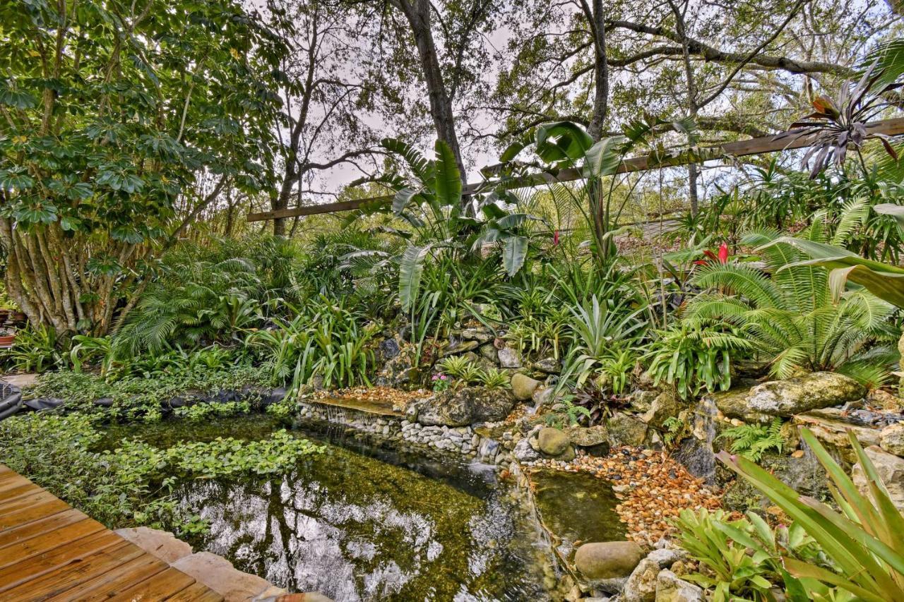 Sarasota Bungalow With Pergola, Garden And Waterfalls! Villa Buitenkant foto